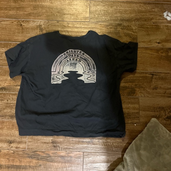 Grey shirt - Picture 2 of 2